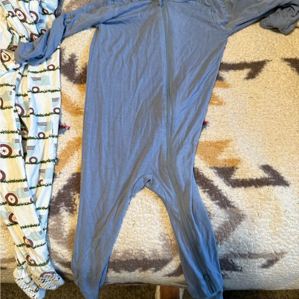 Kyte baby Blue Zip-Up Onesie